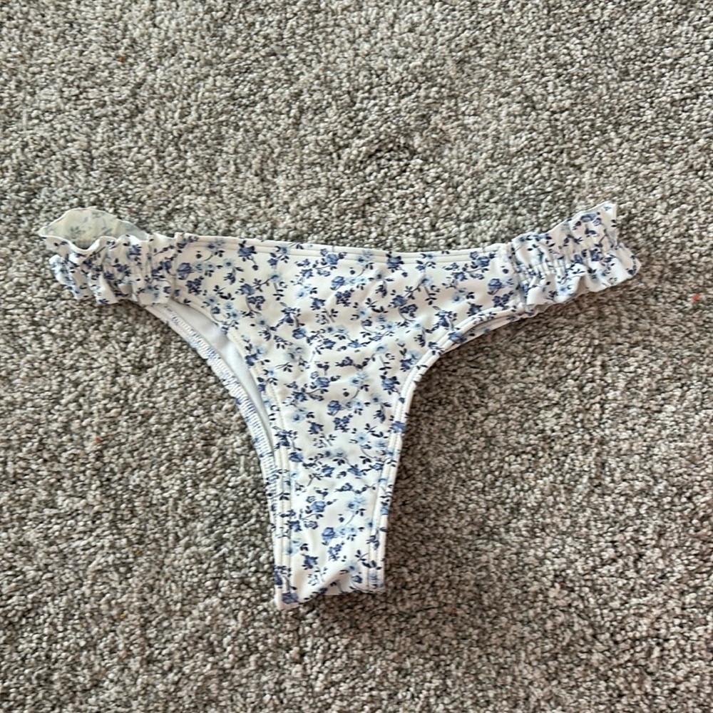 swim suit bottoms